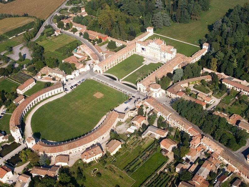 Alloggio Agrituristico Ai Tre Castelli Moruzzo Eksteriør billede